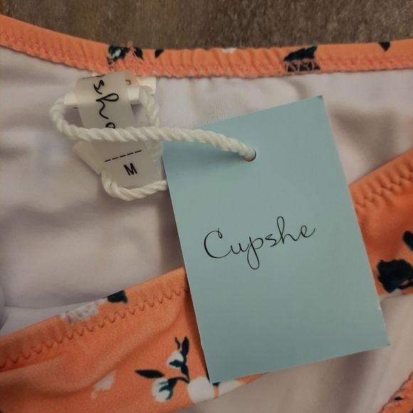 Cupshe Peach Rose Bikini Bottoms Medium NWT - Picture 3 of 4